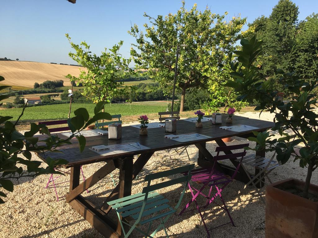 B&B Ceresa - Country House Loreto Bagian luar foto