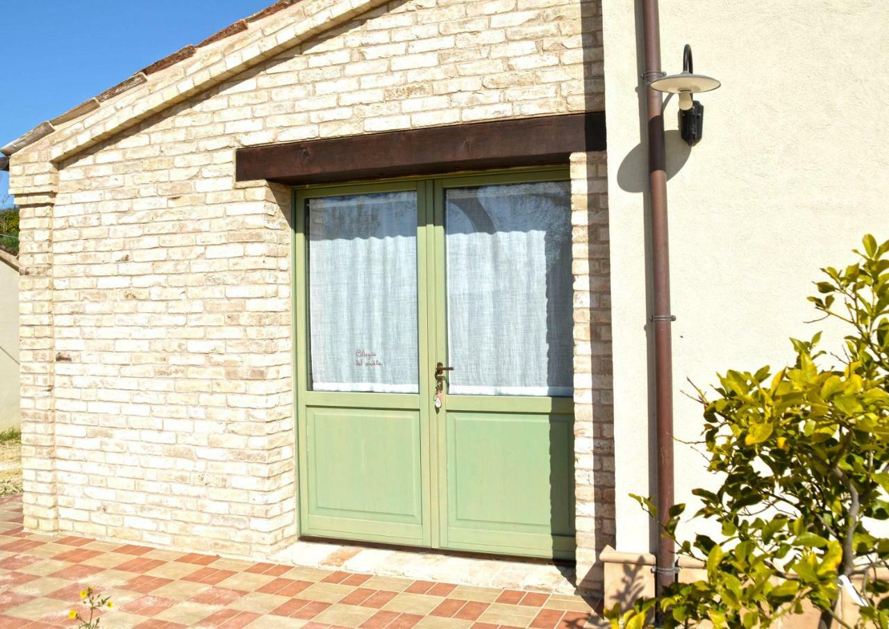 B&B Ceresa - Country House Loreto Bagian luar foto